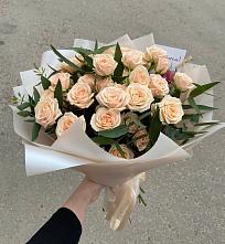 Букет Кремовые розы Латте в Богослово