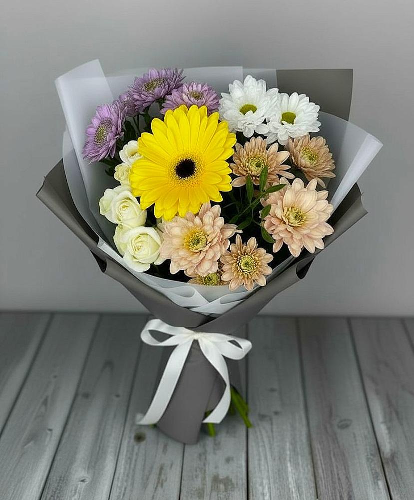Букет цветов из: Розы, Герберы и Хризантемы в Богослово