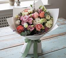 Букет цветов из:  Розы, Лизиантусы и Гвоздики #REPLACE_PRED# Богослово