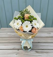 Букет цветов из:  Герберы, Розы и Хризантемы в Богослово