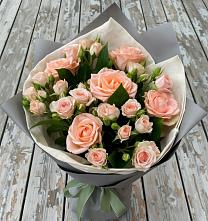 Букет цветов из:  Розы в Богослово