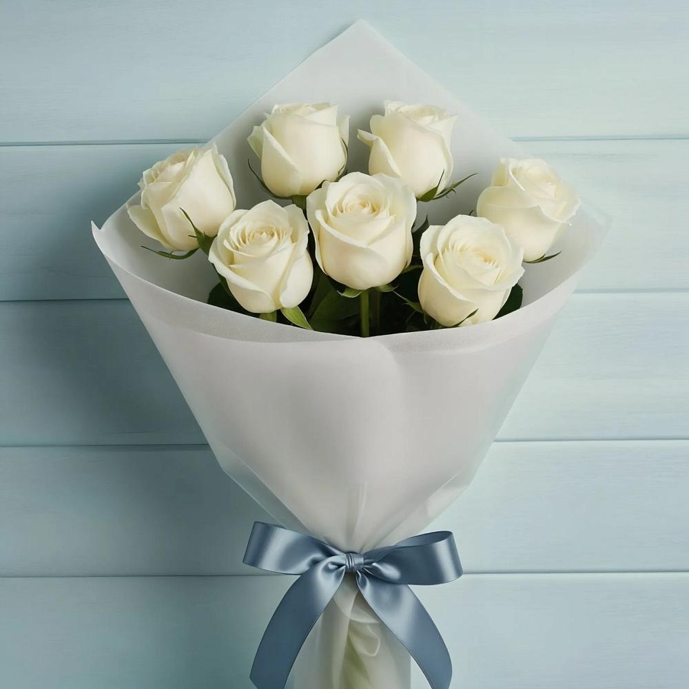 Букет 7 Белых роз Эдлесс Лав в Богослово